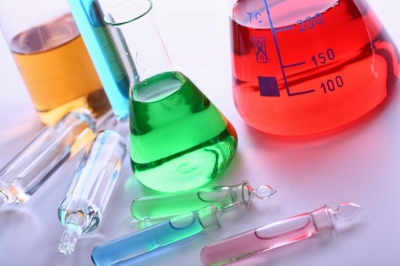 Técnico Auxiliar en Química Industrial + IA