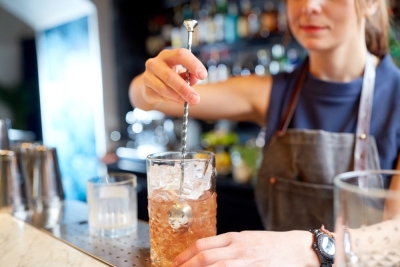 Programa de Certificación en Bartender: Suministros Esenciales de un Bar