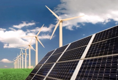 Técnico Auxiliar en Energías Renovables + IA (Premium con Doble Certificación)